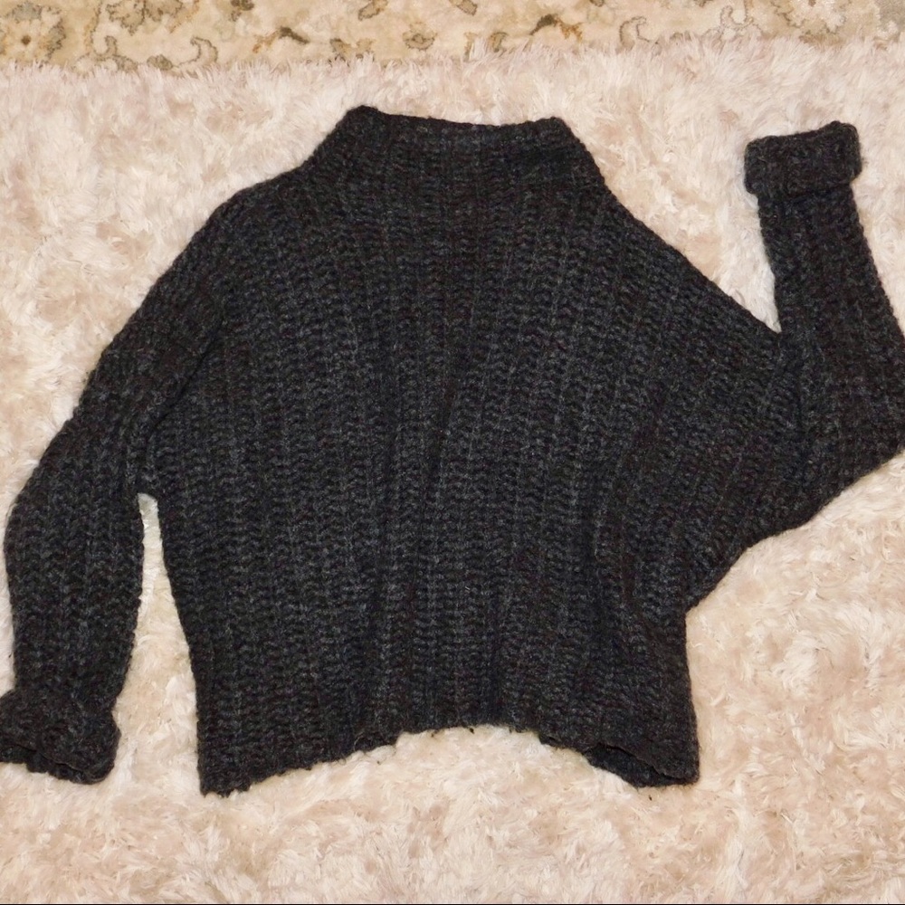 Chunky Knit Crop Wool Sweater